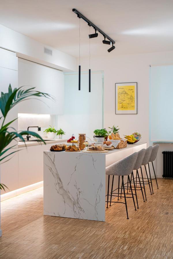 Cavaedium Guest House Арона Екстер'єр фото